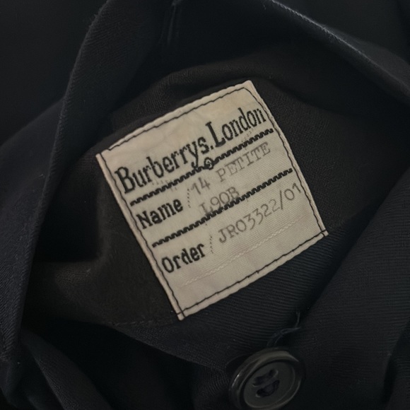 - Burberry Long  Trench Coat , Size: 14 Petite - Picture 6 of 6